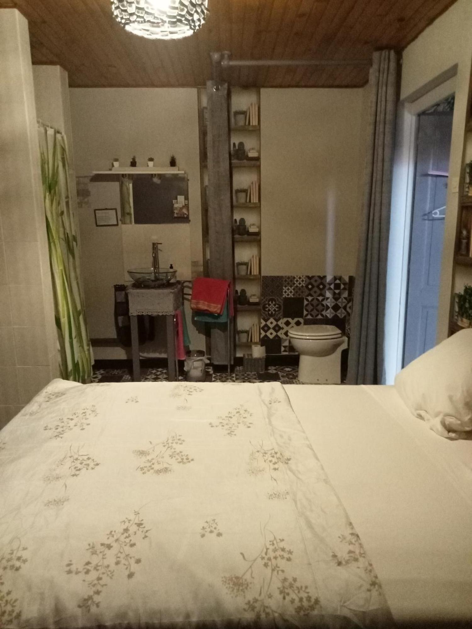 Bed and Breakfast Le Repaire Des Ecureuils à Bourg-Argental Extérieur photo